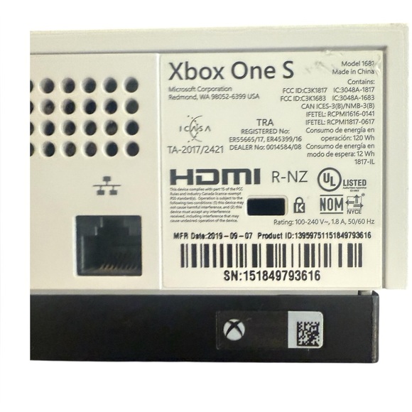 XBOX One S  Microsoft Video Game Console and Controller - Picture 5 of 6